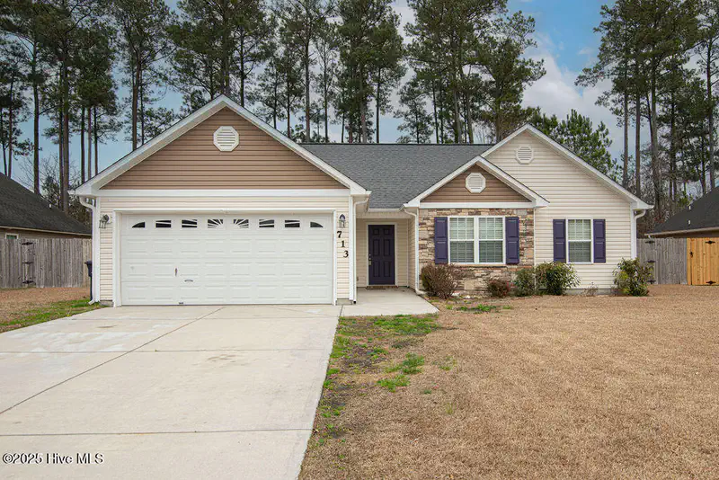 713 Savannah Drive — photo