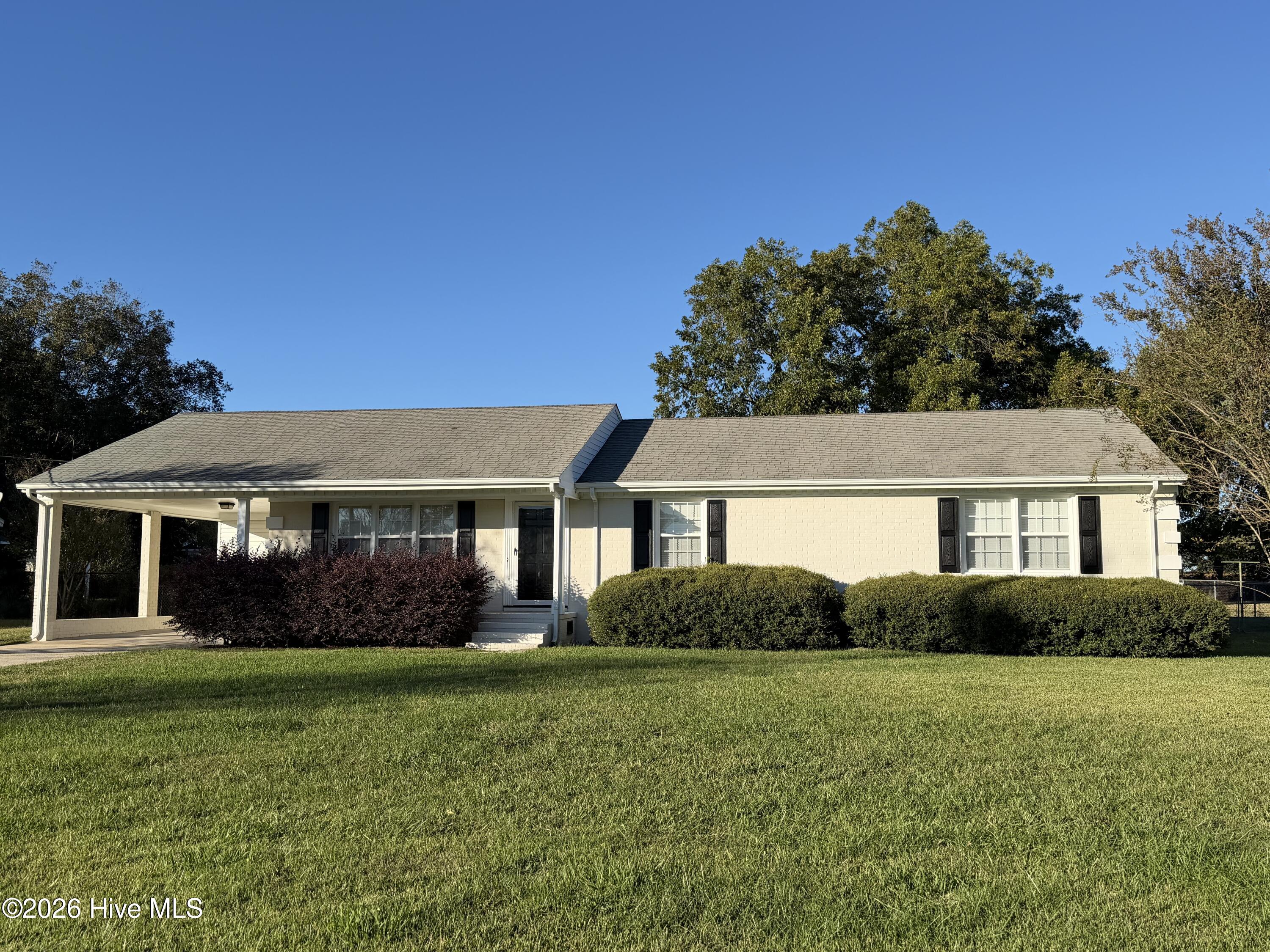 726 Rosewood Road — photo