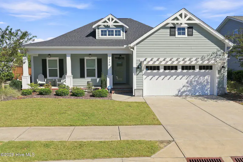 2436 Lakeside Circle — photo