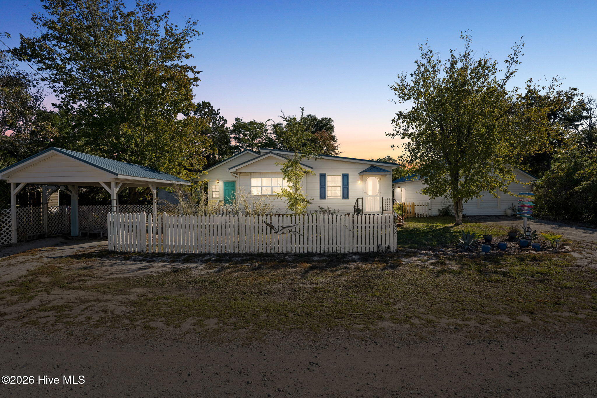 2468 Captain Kidd Drive SW — photo