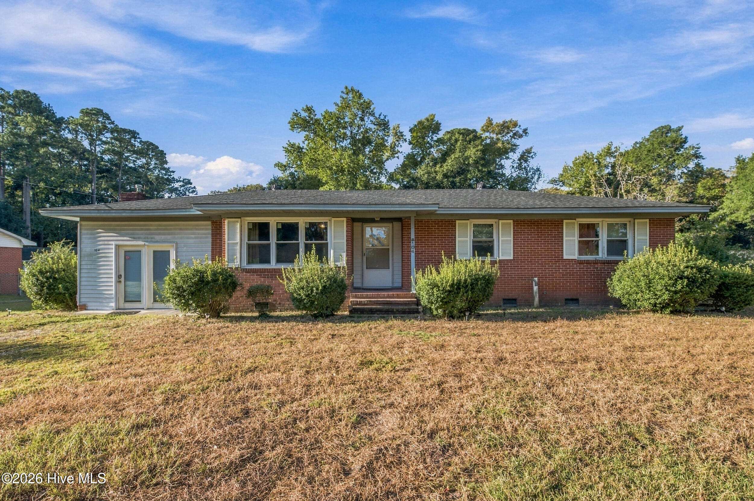 104 Live Oak Drive NE — photo