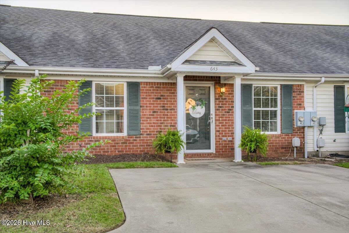 643 Brook Trail — photo