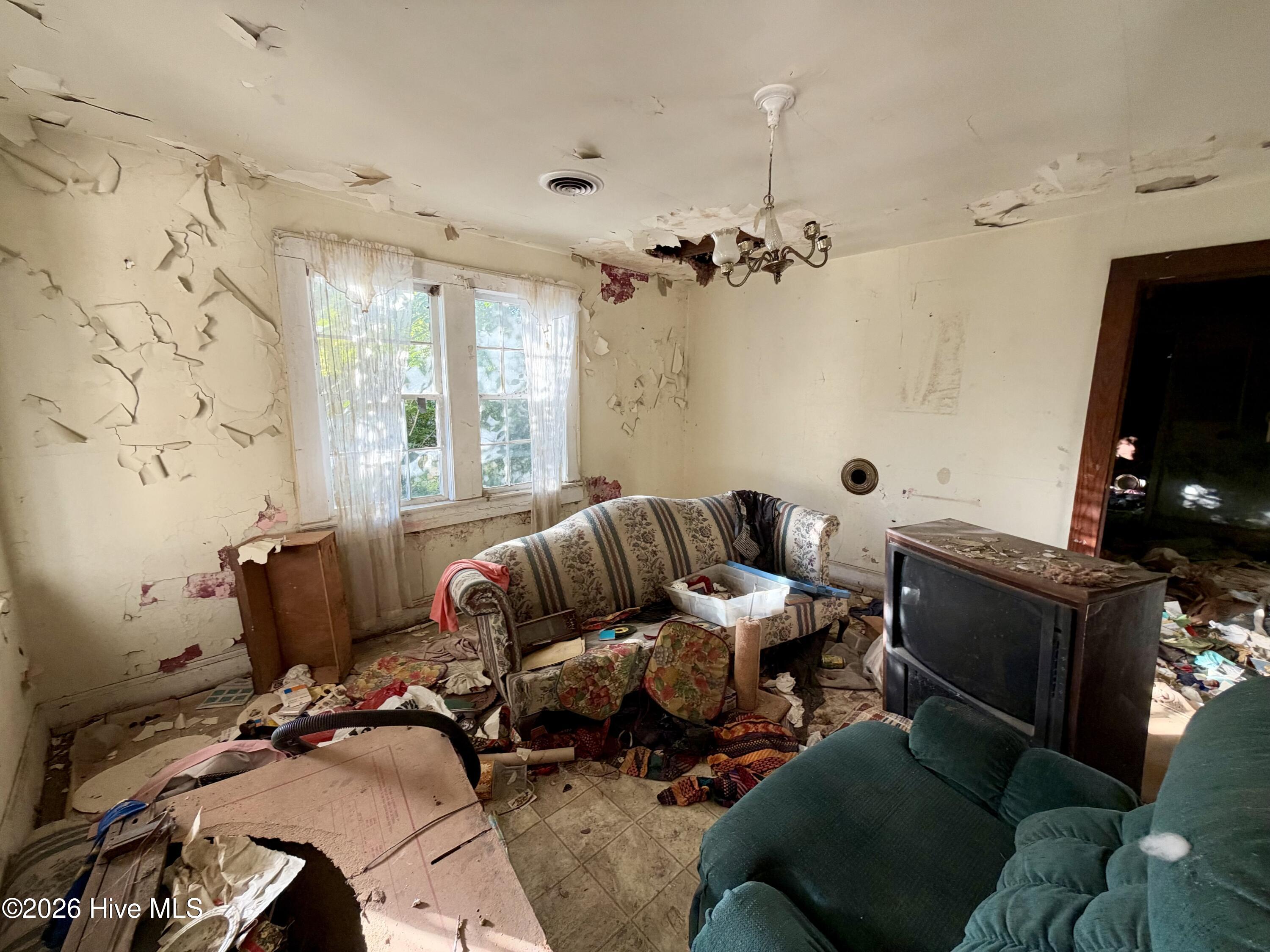 610 Fields Street, Kinston, NC 28501 — photo 2