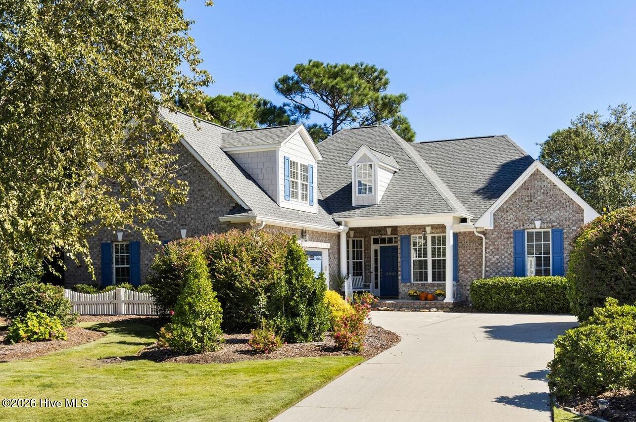 2807 Inverness Circle SE — photo