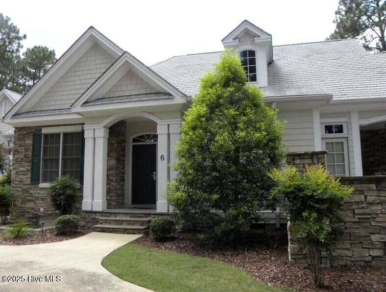 260 Cochrane Castle Circle #6 — photo