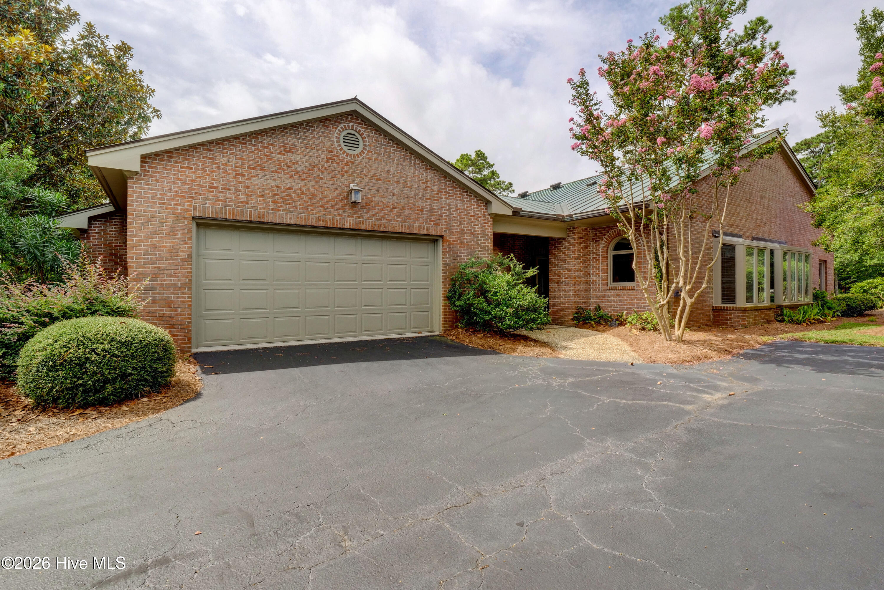 1708 Signature Place — photo