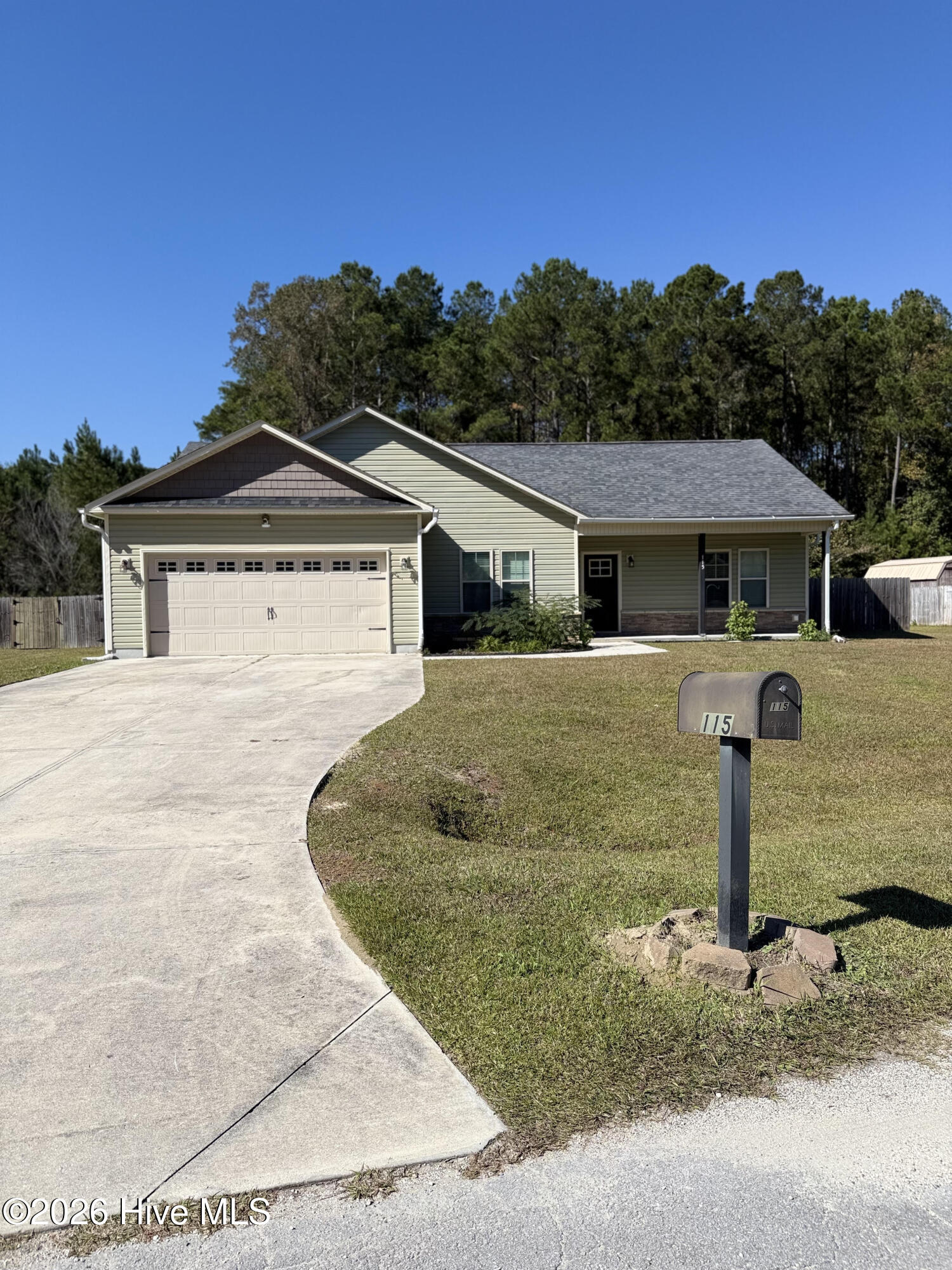 115 Quail Hollow Drive — photo