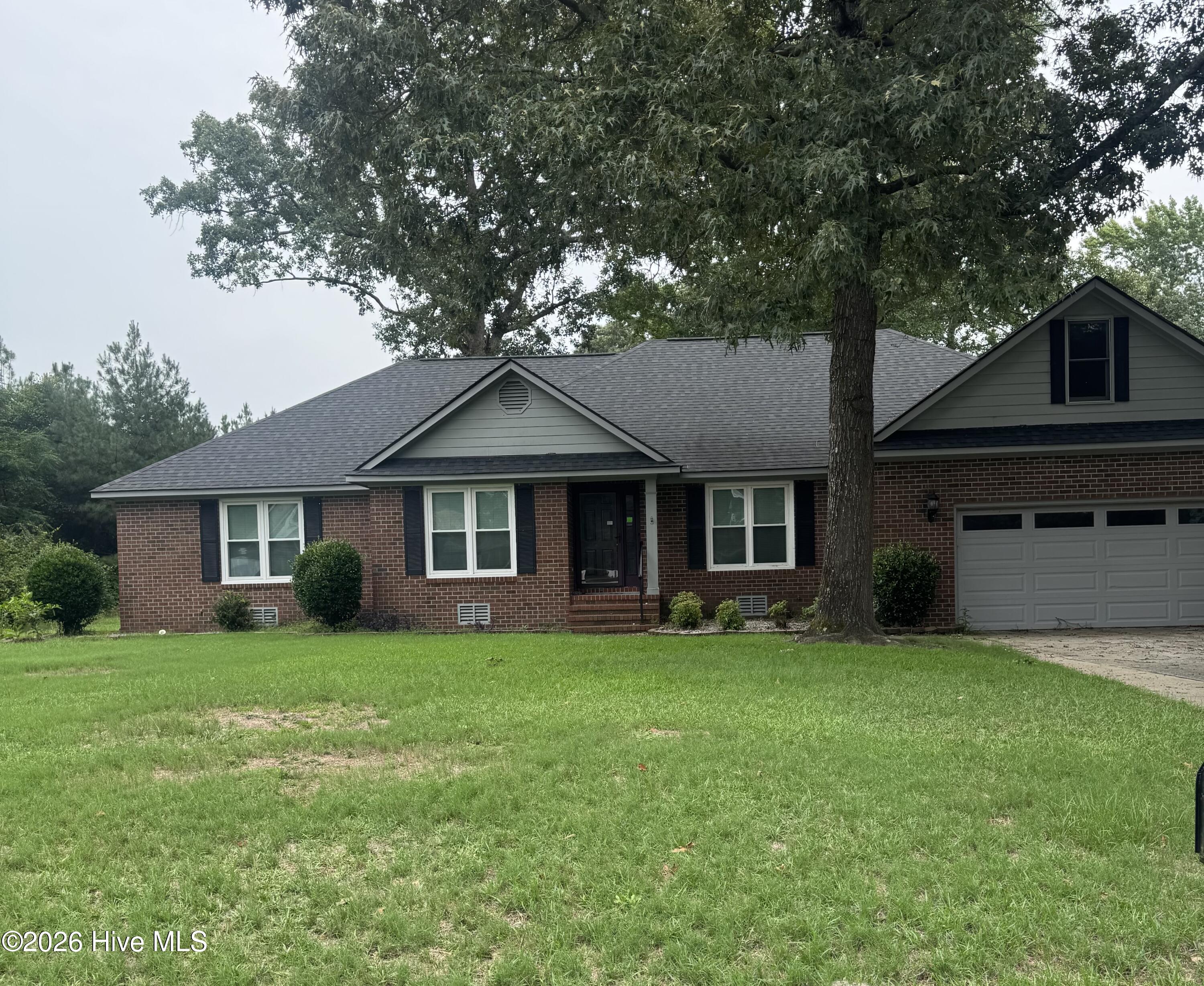 216 Creekside Drive — photo