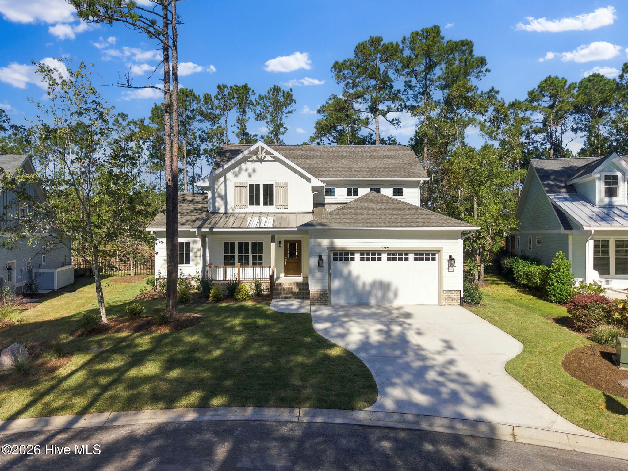 1177 Woodbridge Lane SE — photo