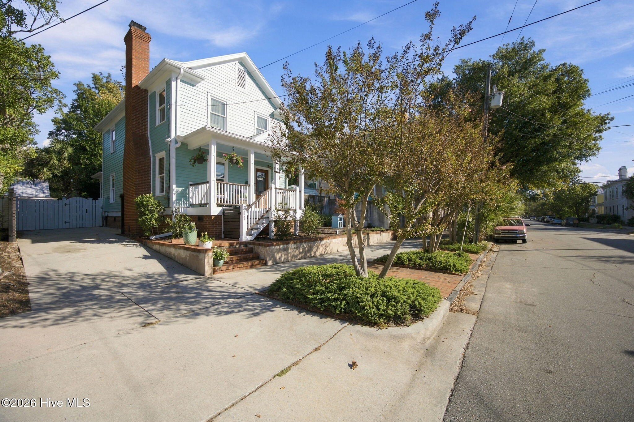 311 Nun Street — photo