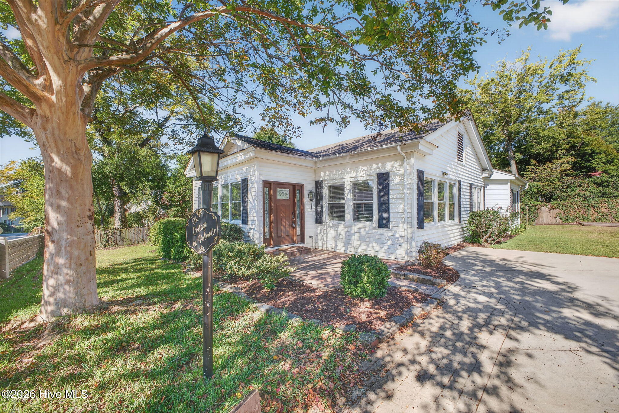 544 Palmetto Lane SW — photo