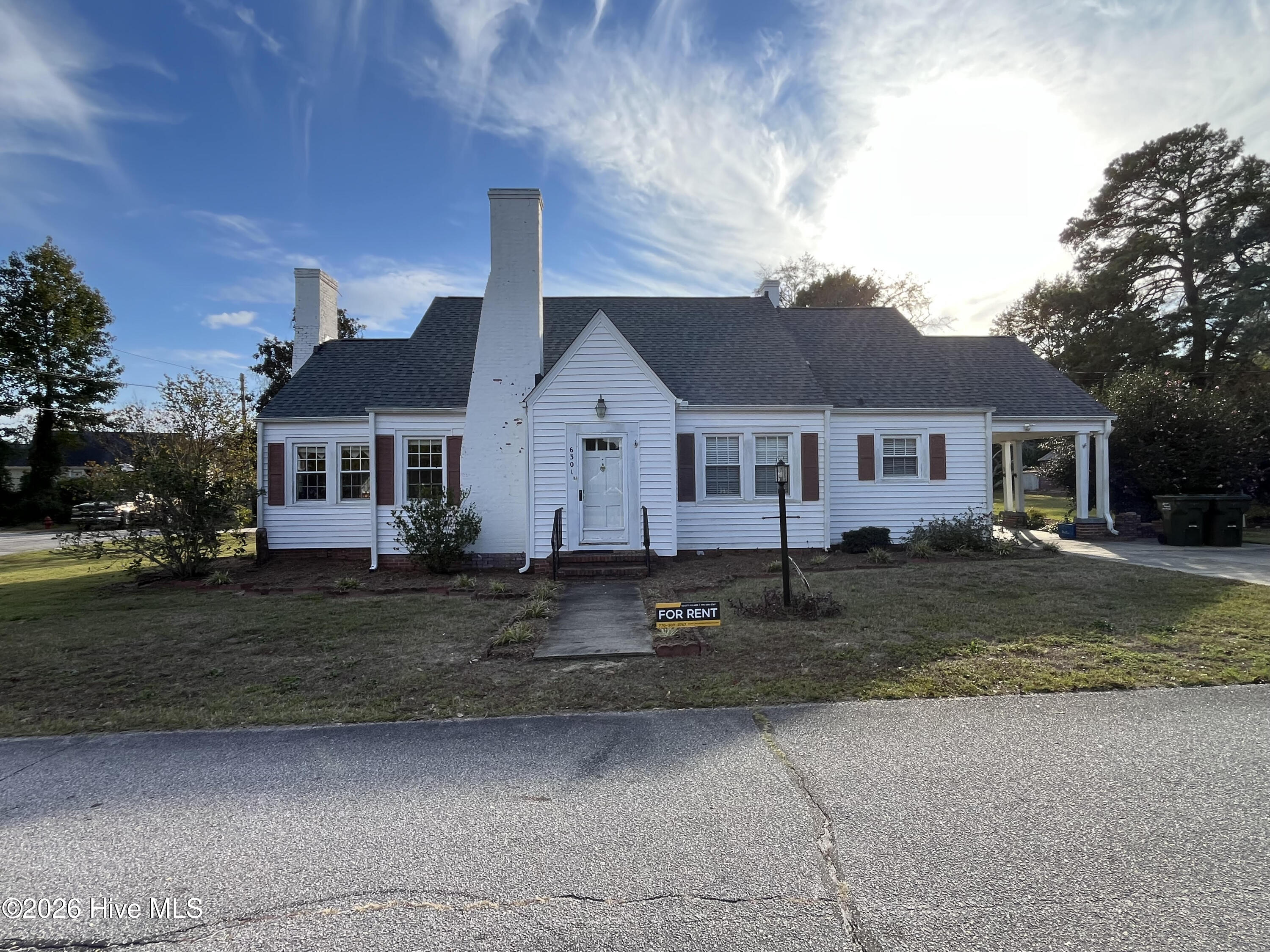6301 Pine Street — photo