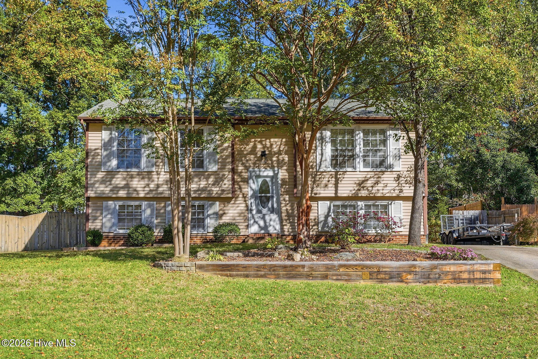 106 Castle Bay Court — photo
