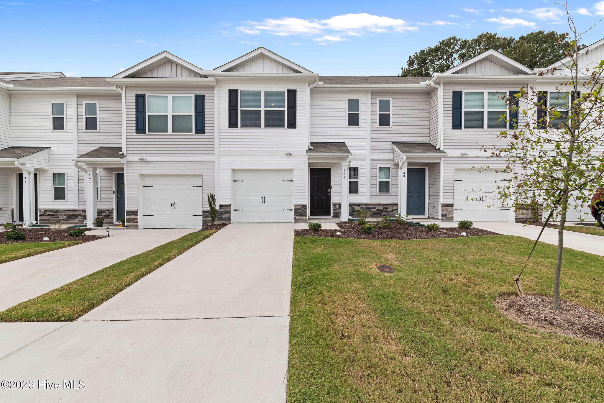 190 Seymour Village Drive — photo