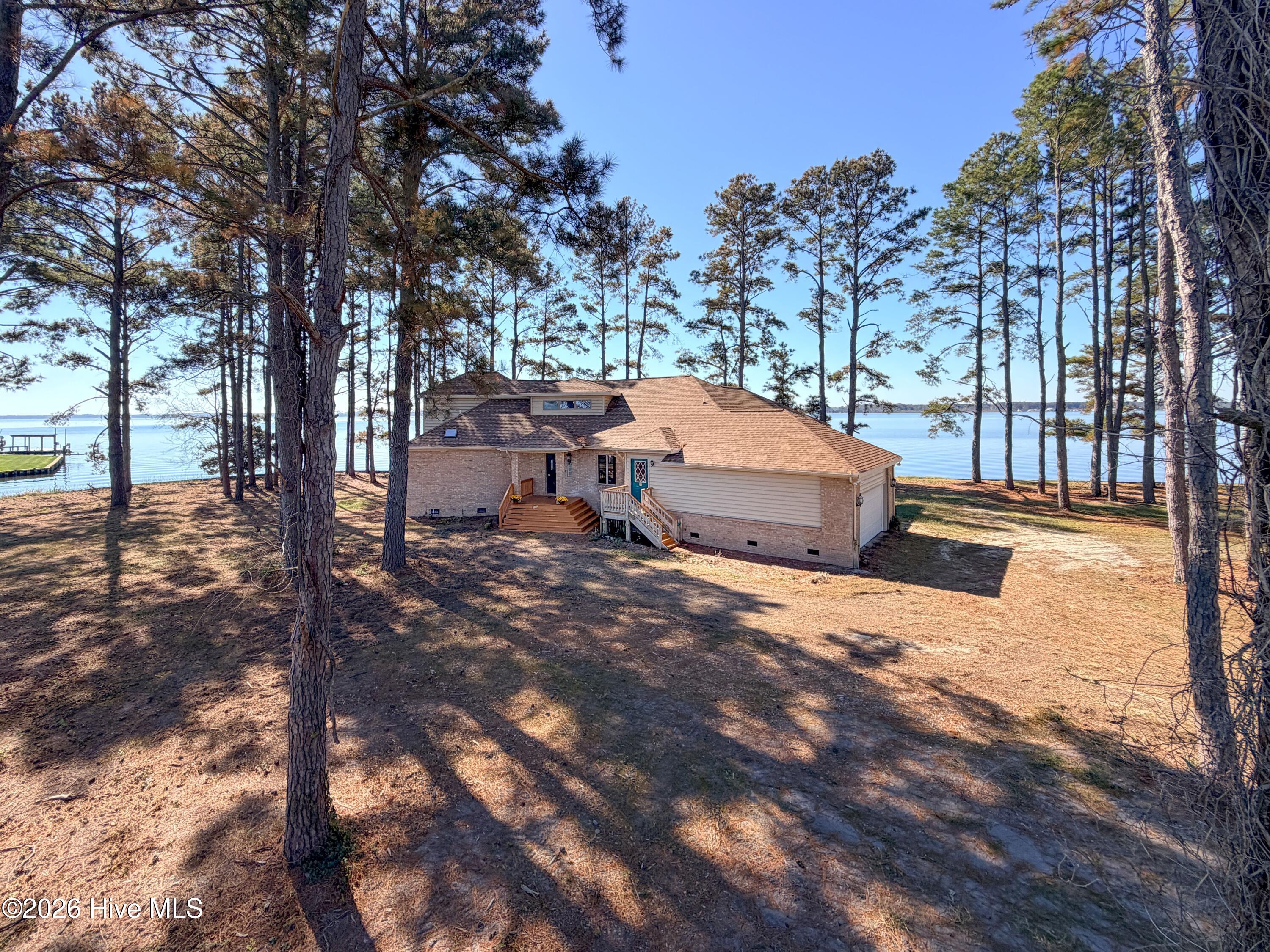 111 Mallard Drive — photo