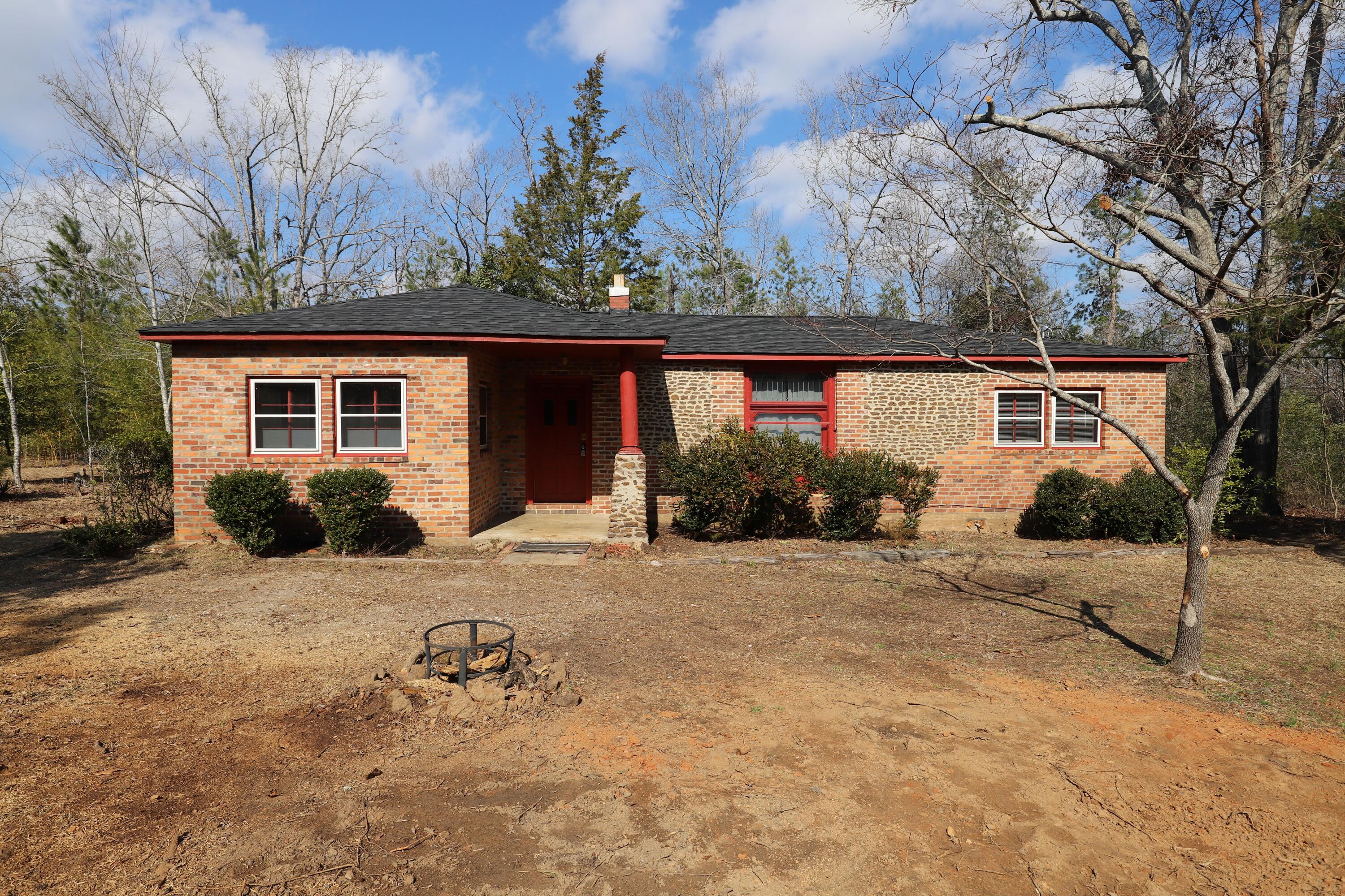 5631 Old Augusta Highway — photo
