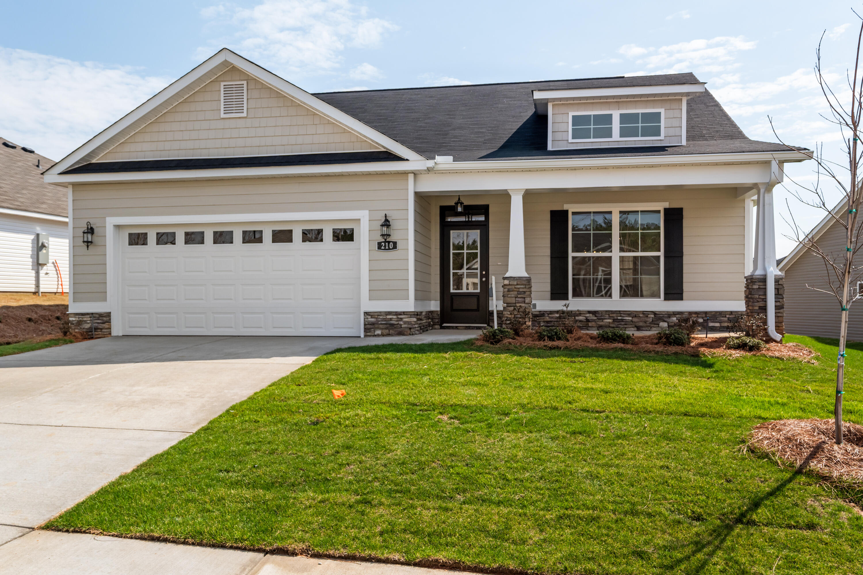 210 Dublin Loop — photo