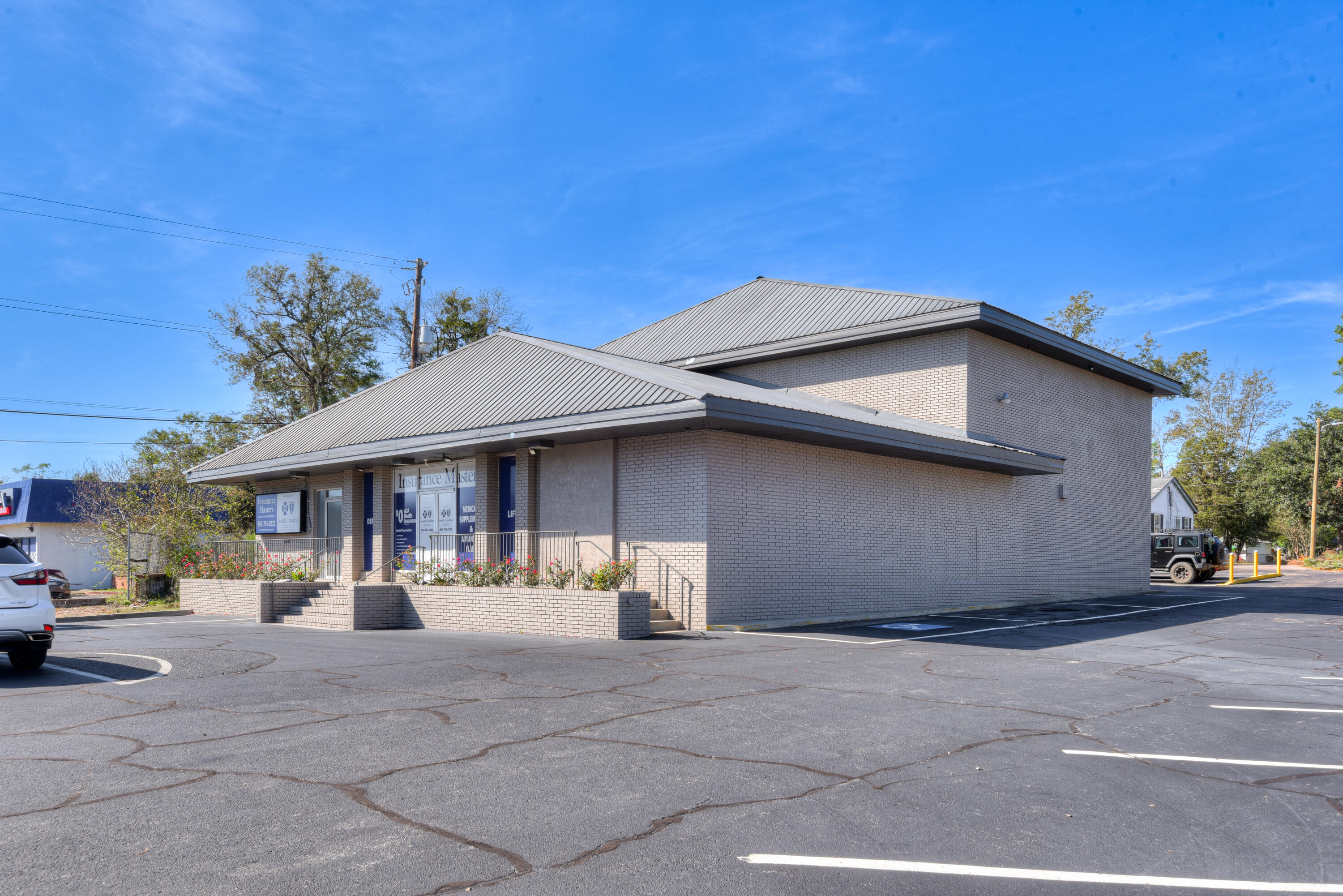332 Edgefield Road — photo
