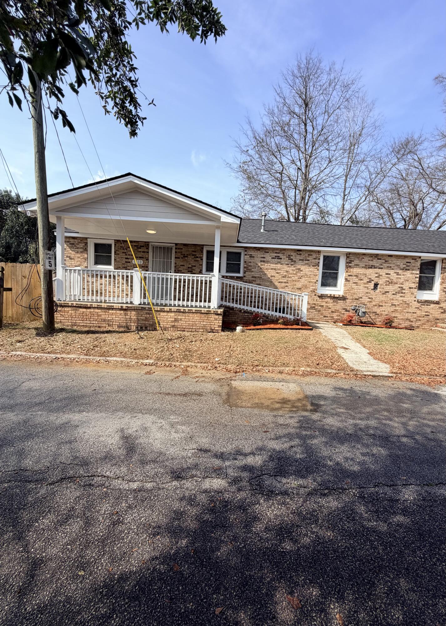1610 Carpenter Street — photo