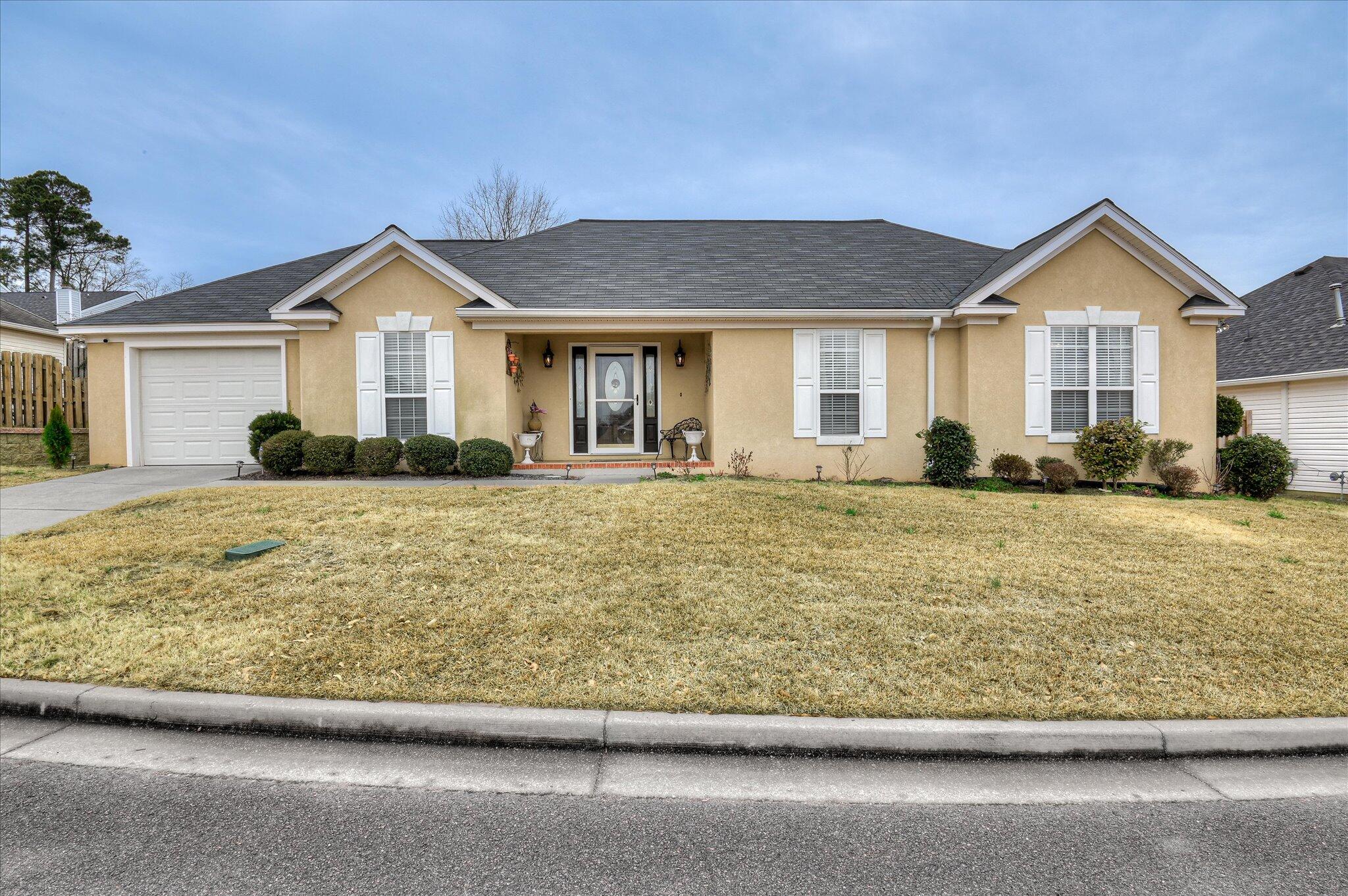 37 Hillwood Court — photo
