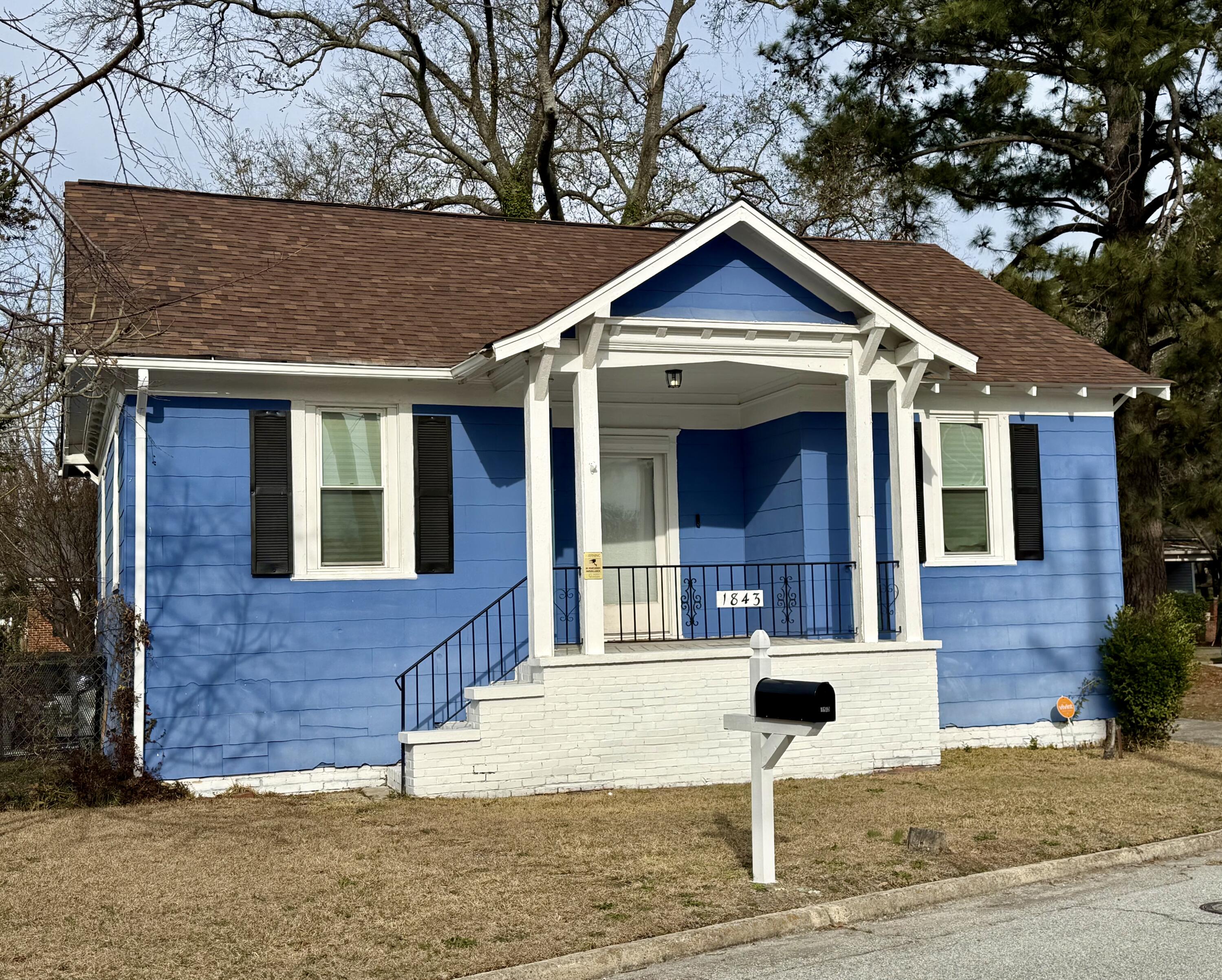 1843 Jenkins Street — photo