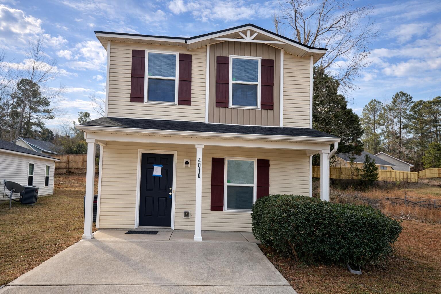 4010 Rambling Way — photo