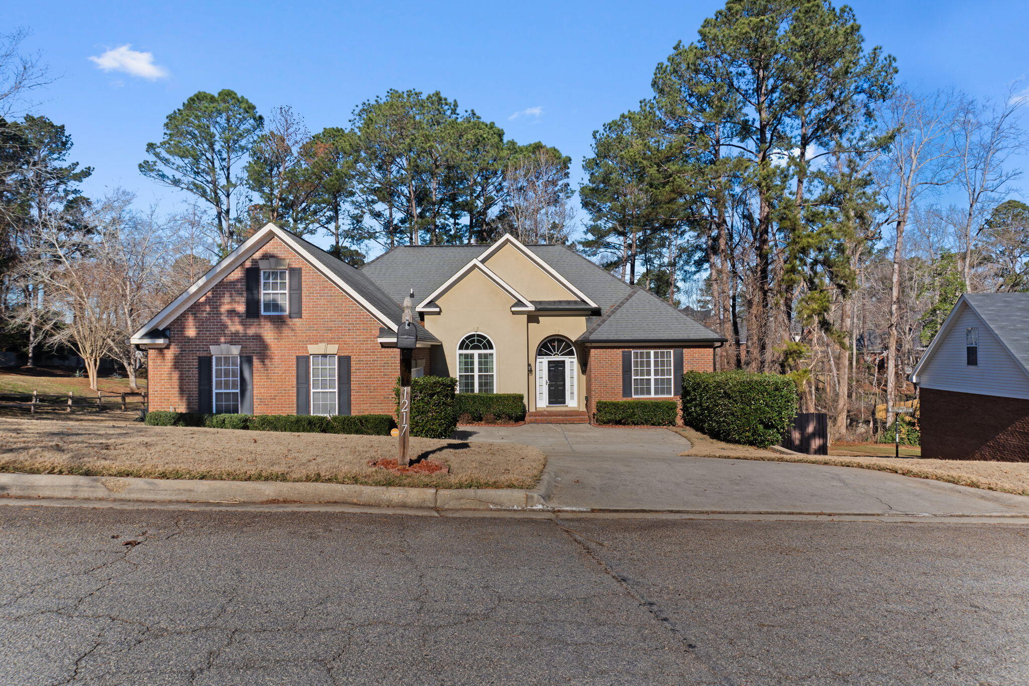 1217 Oakton Trail — photo