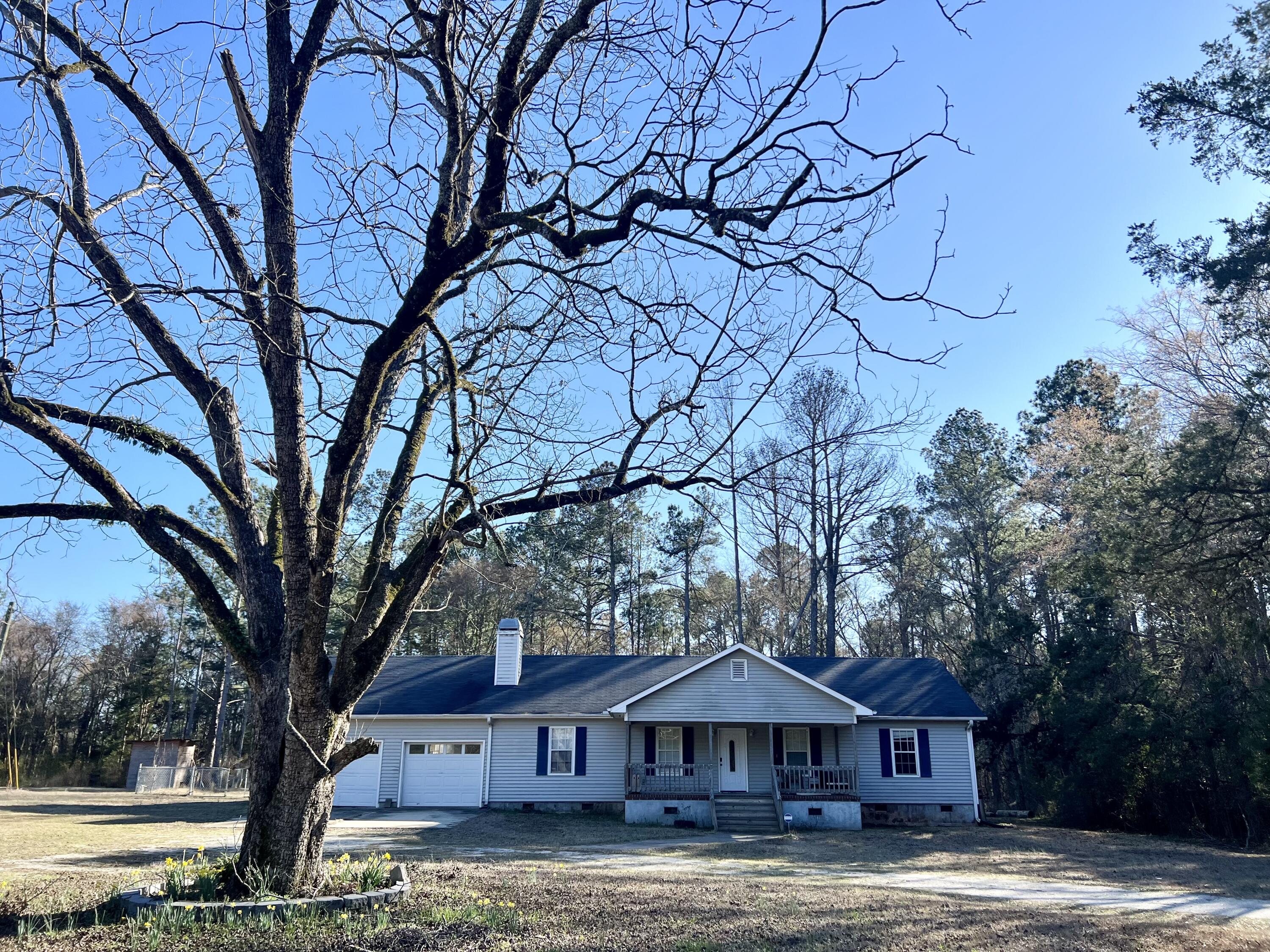 350 Annie Laurie Drive — photo