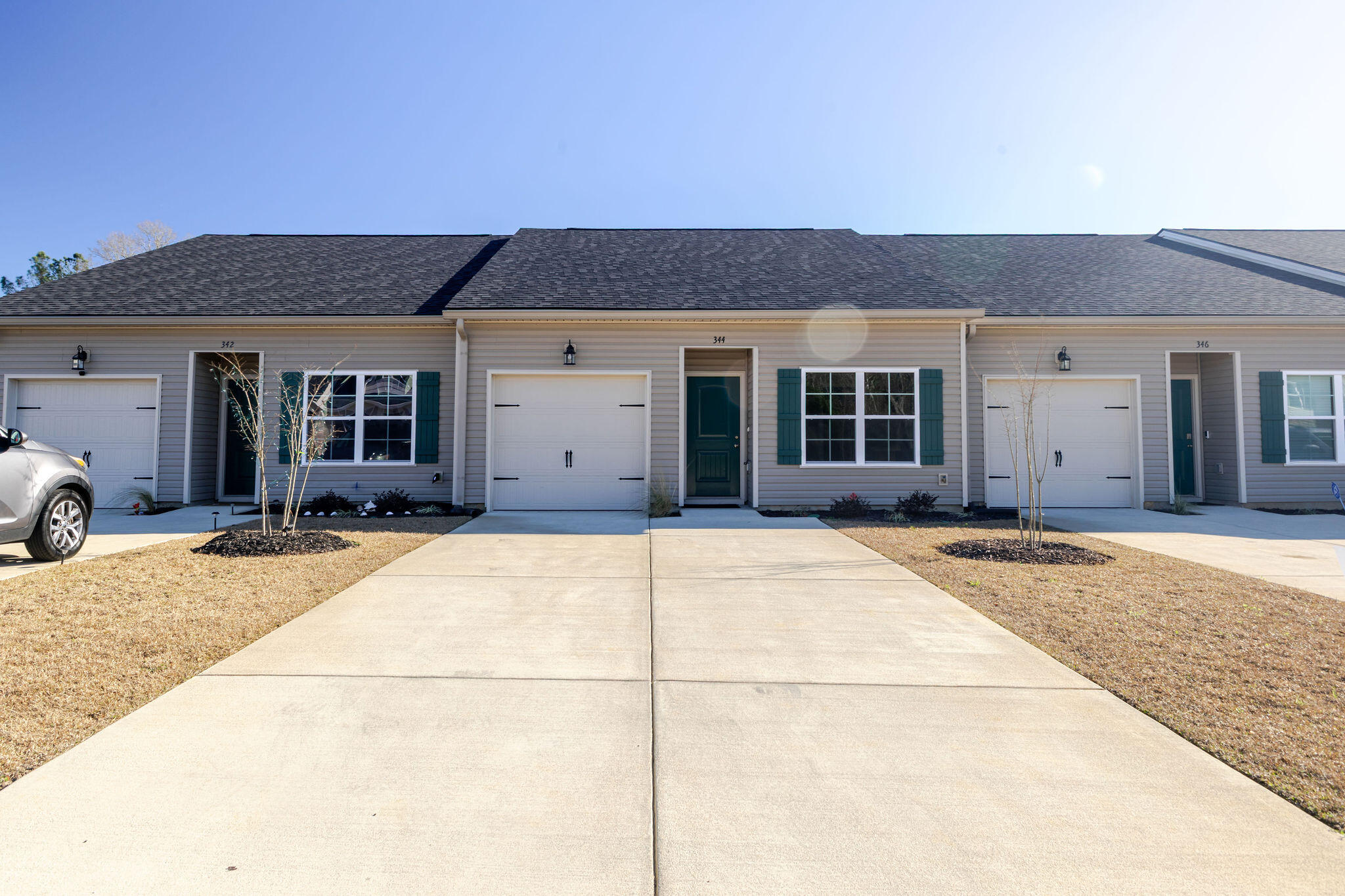 344 Bordeaux Drive — photo