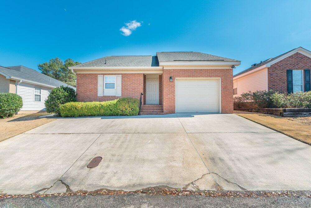 1217 Kendal Court — photo