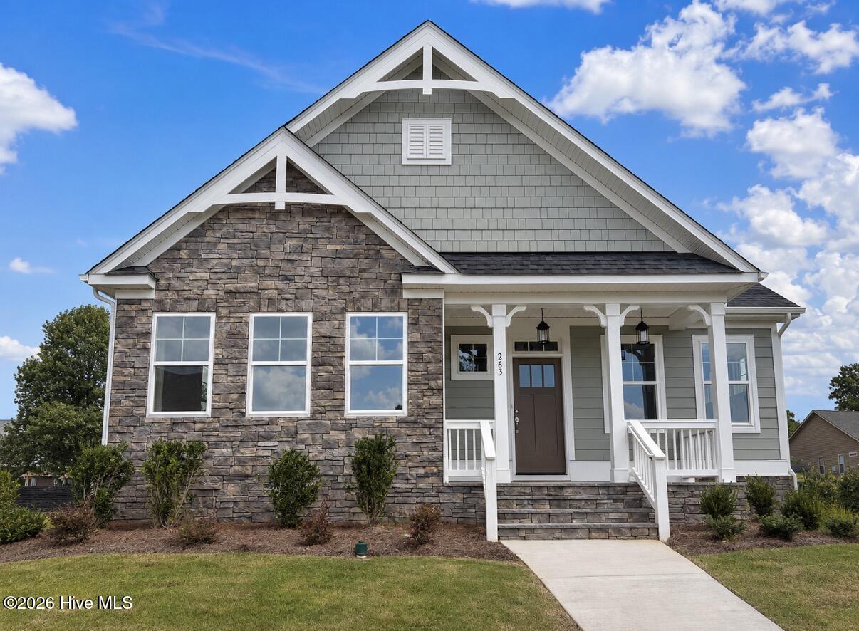 263 Devereux Drive 4001 — photo