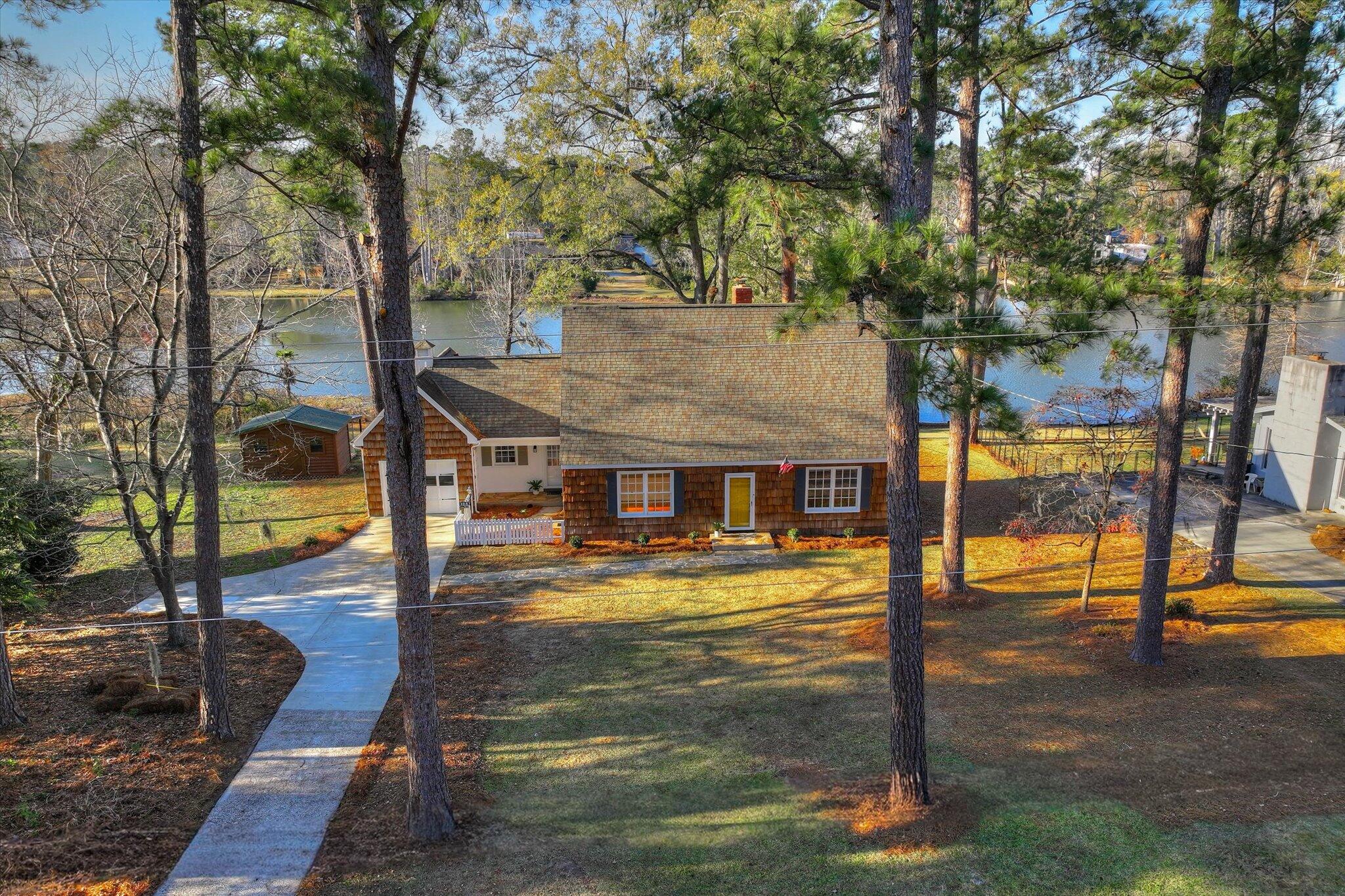 134 Lake Bluff Drive — photo