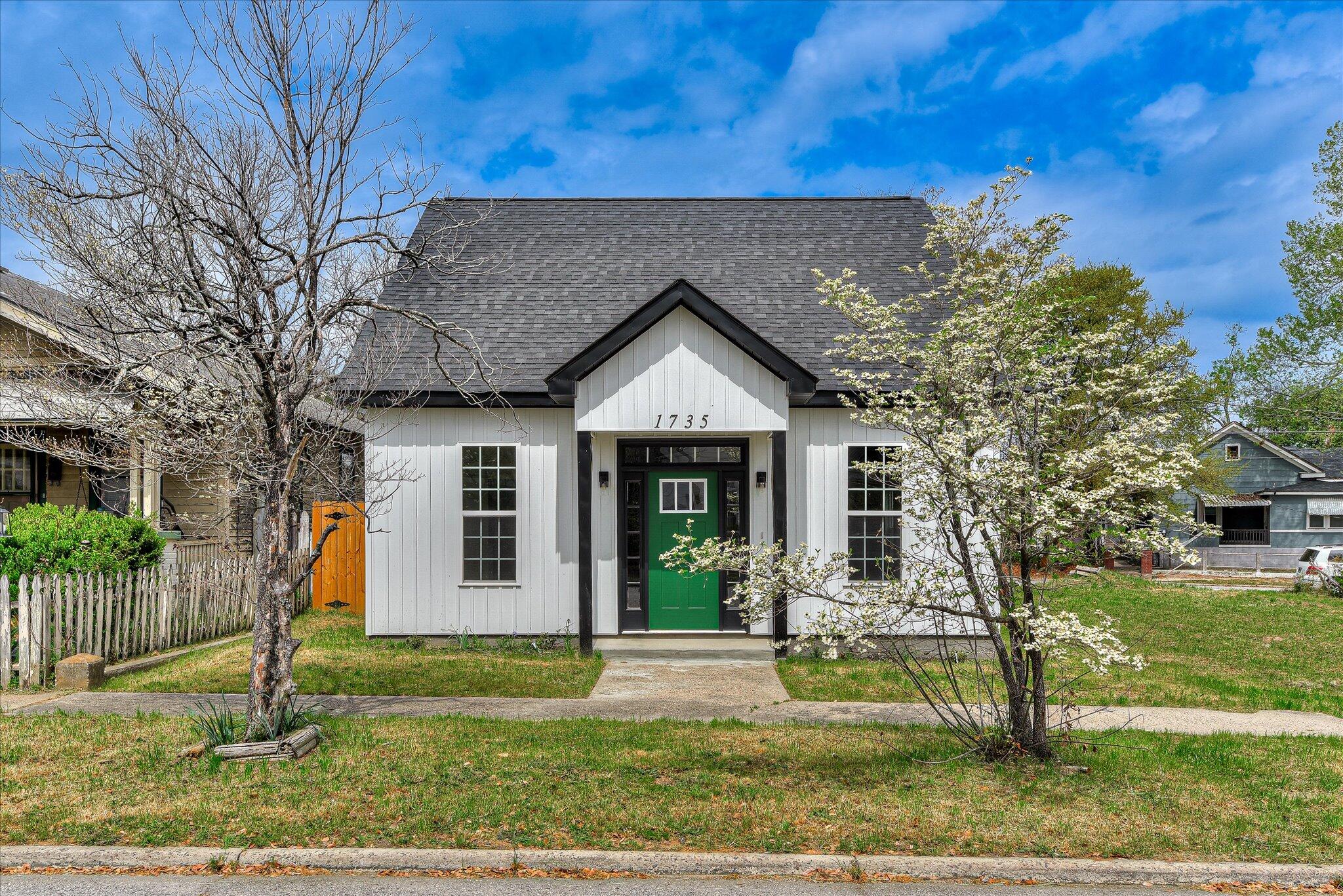 1735 Jenkins Street — photo