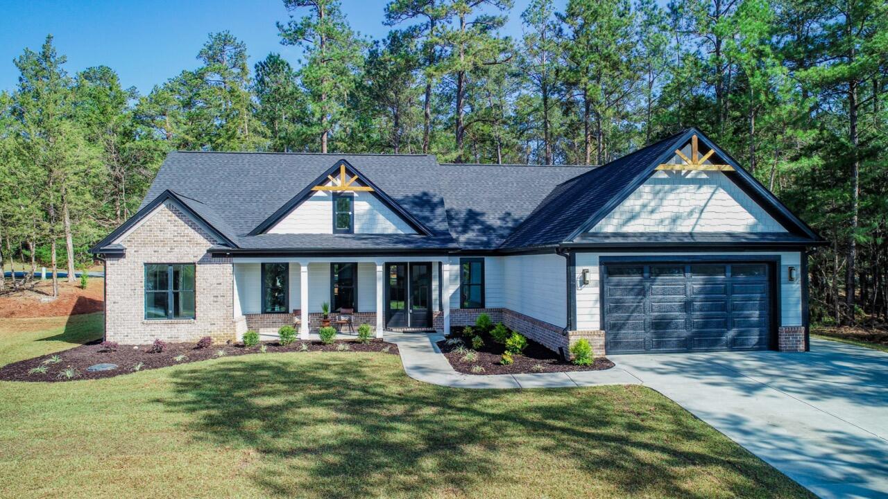 305 Wellington Court — photo