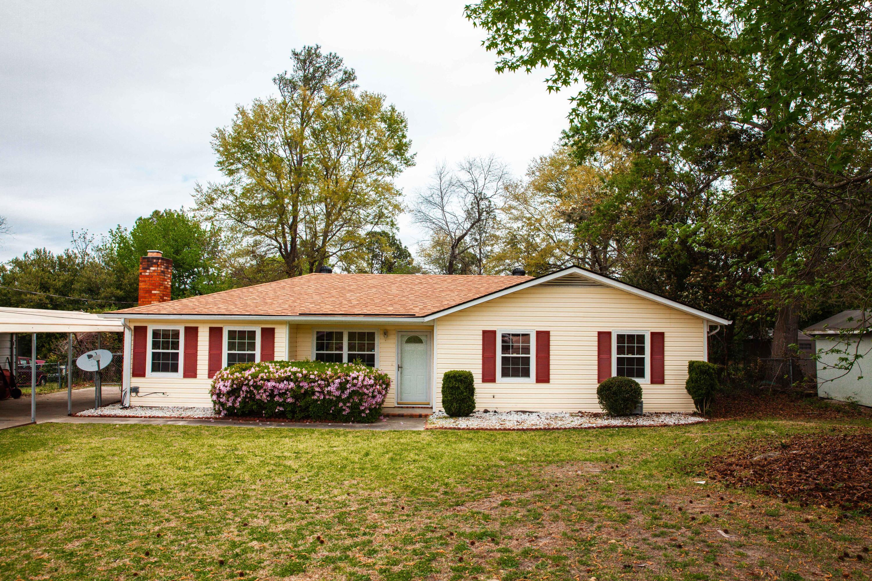 3209 Hillsview Drive — photo