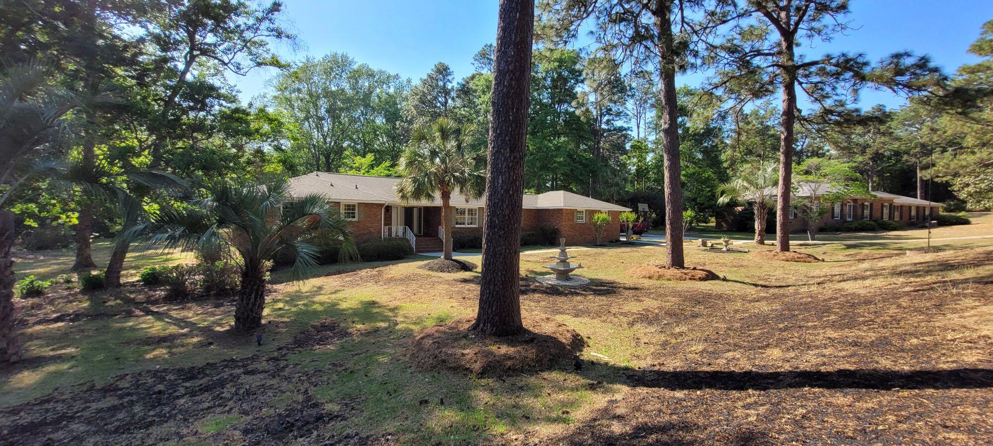 205 Lakeside Drive — photo