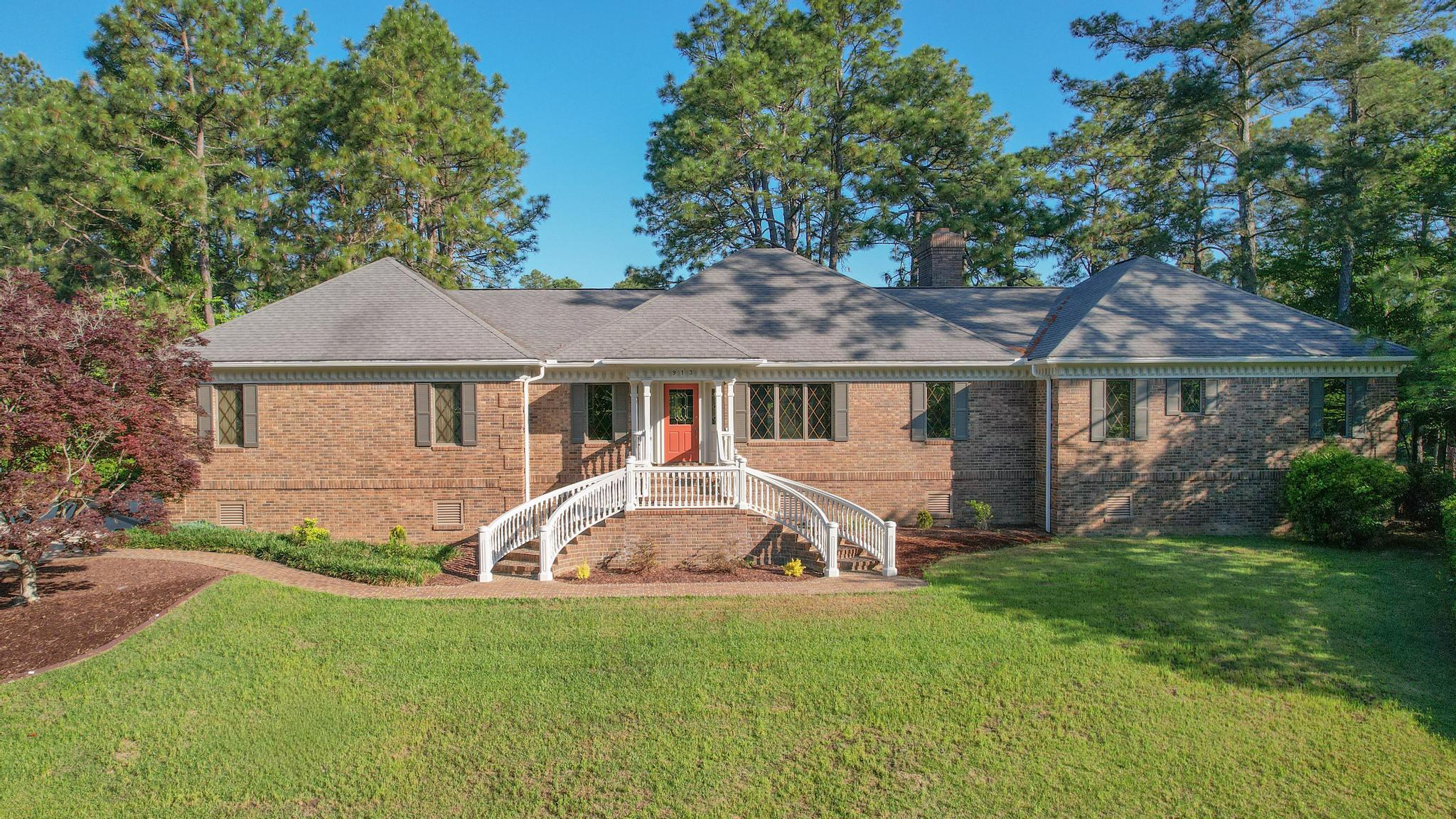913 Holley Lake Road — photo