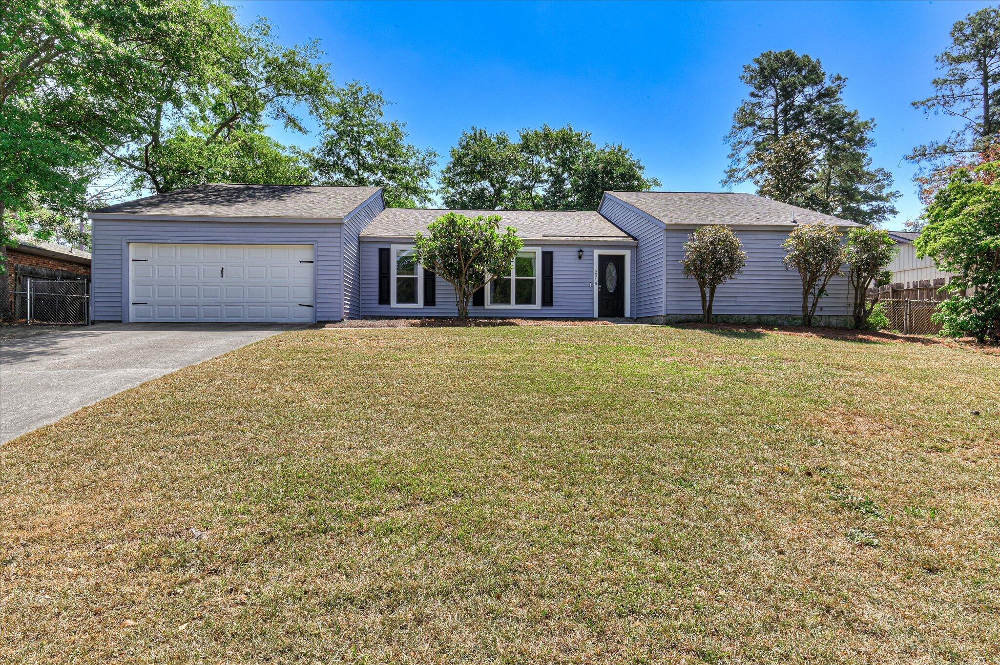 2015 Bridgewater Drive — photo