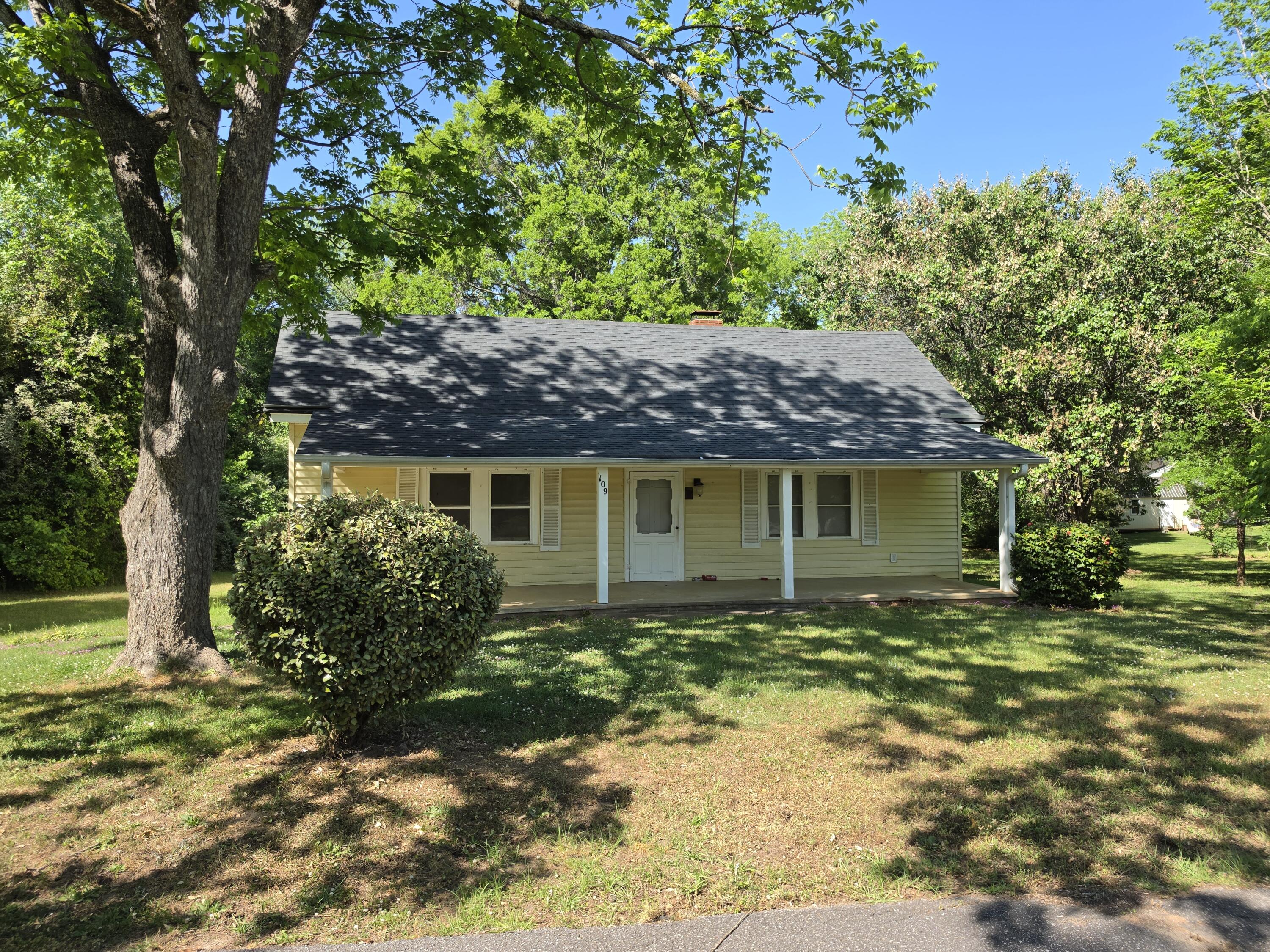 109 Springdale Drive — photo