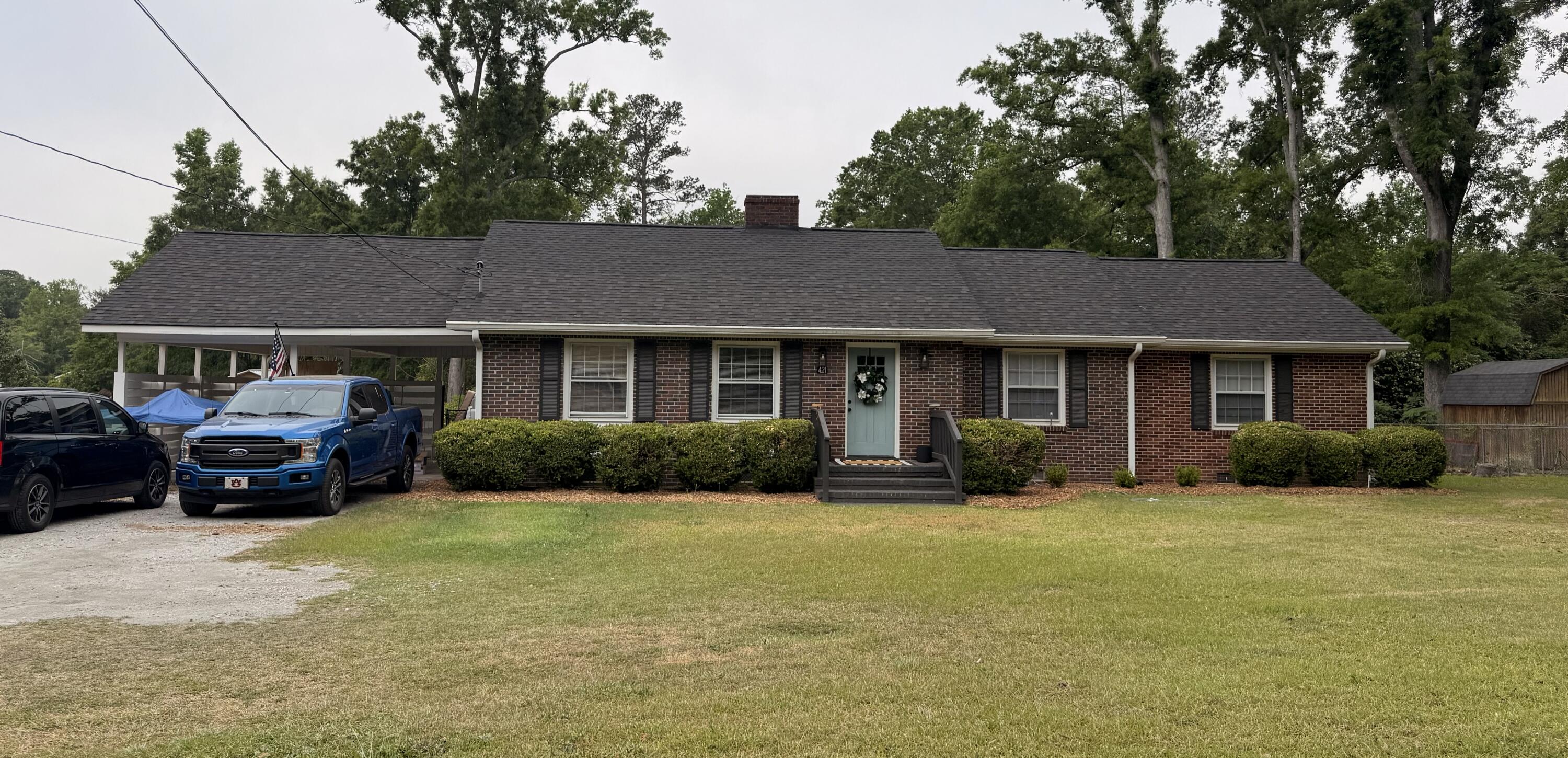 421 Dixie Drive — photo