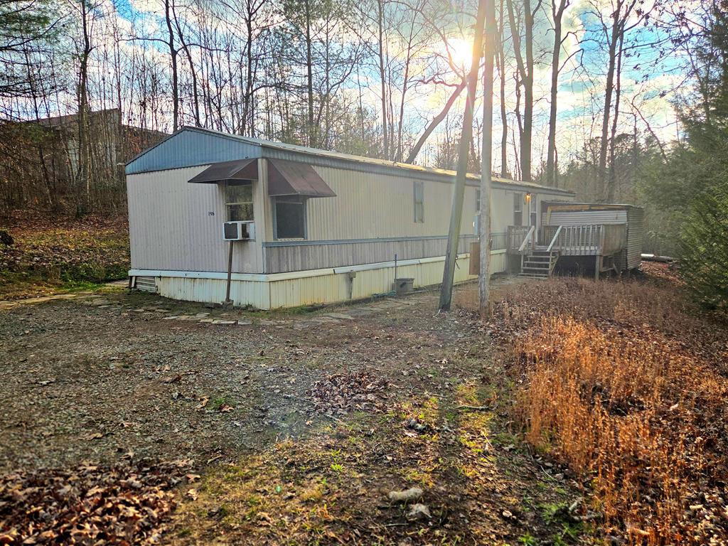 196 Johnson Ridge — photo