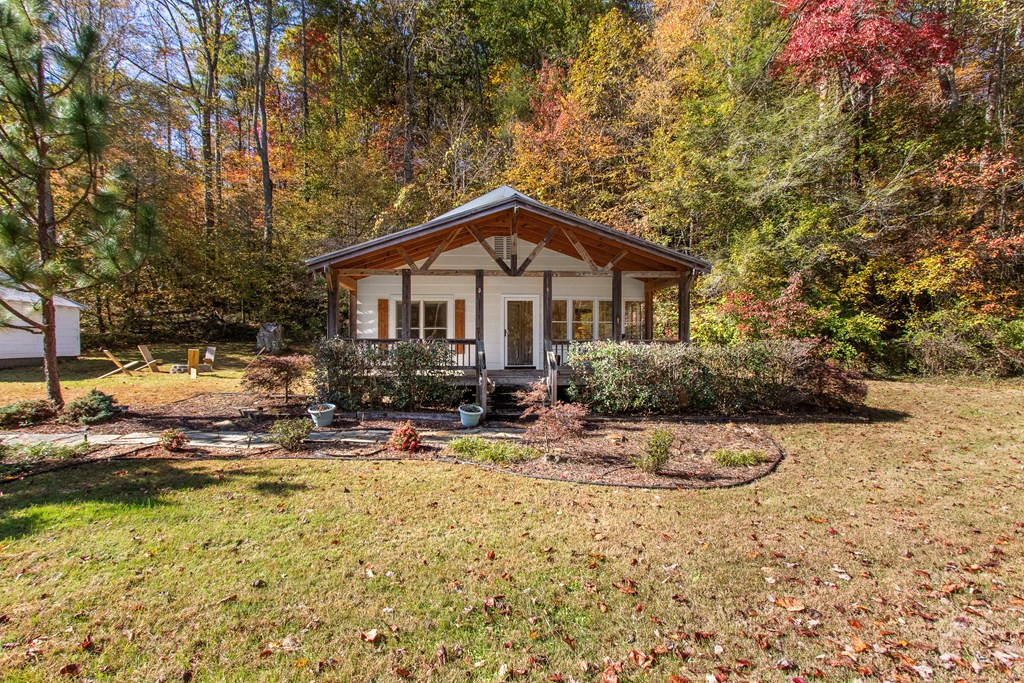 3391 Candy Mountain Road — photo