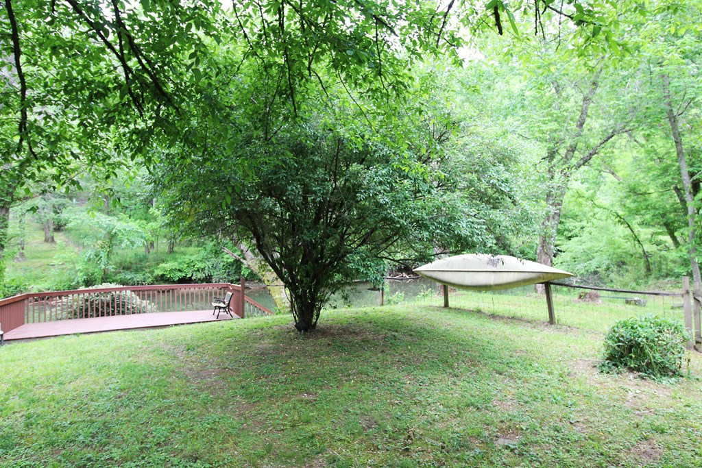 130 Ivy Lane — photo