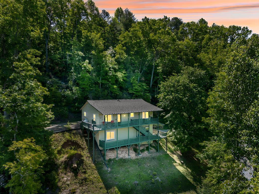 81 Trinity Drive — photo