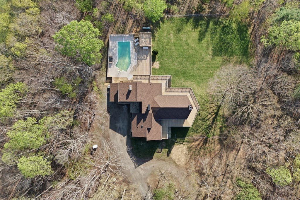 Home in Brasstown, NC 28902 — photo 3