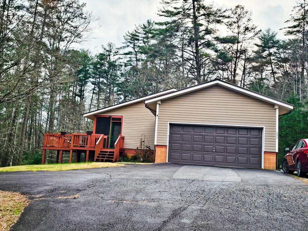 245 Sunnie Lane — photo