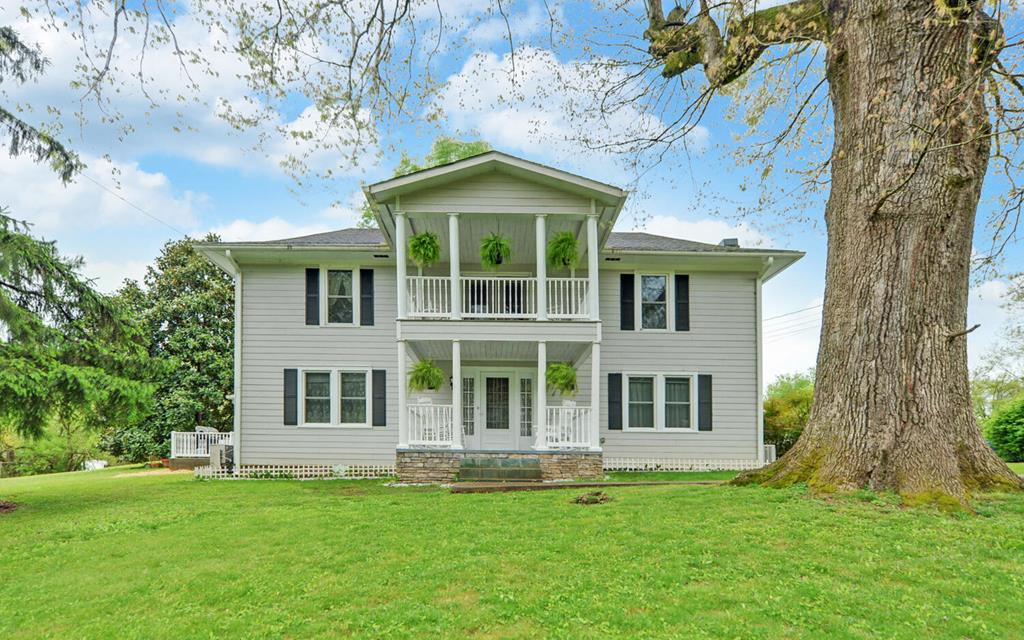 1082 Valley River Avenue — photo