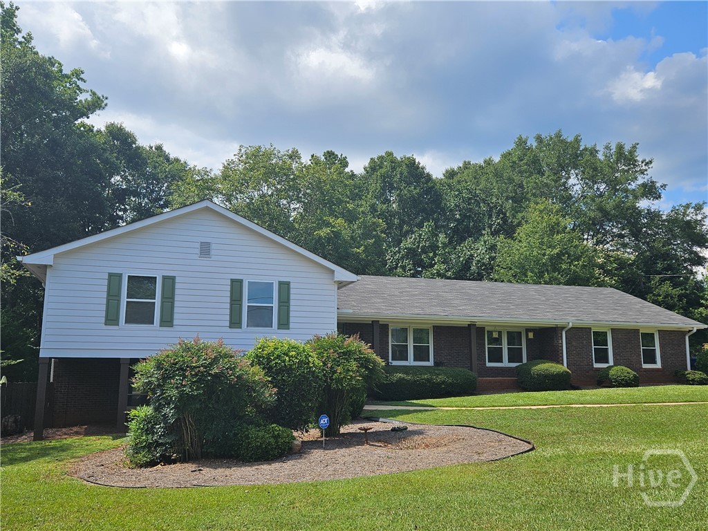 160 Edgewood Drive — photo
