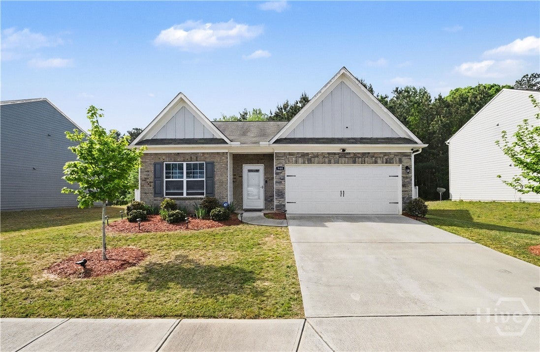 940 Creekview Road — photo