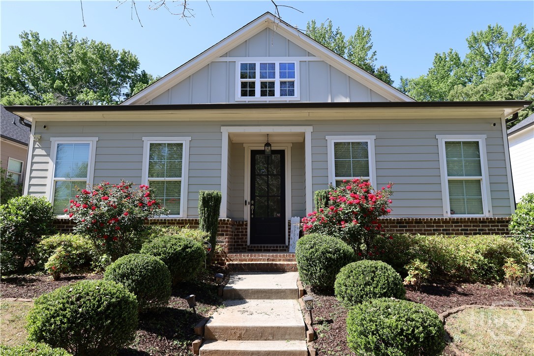 317 Edgewater Drive — photo